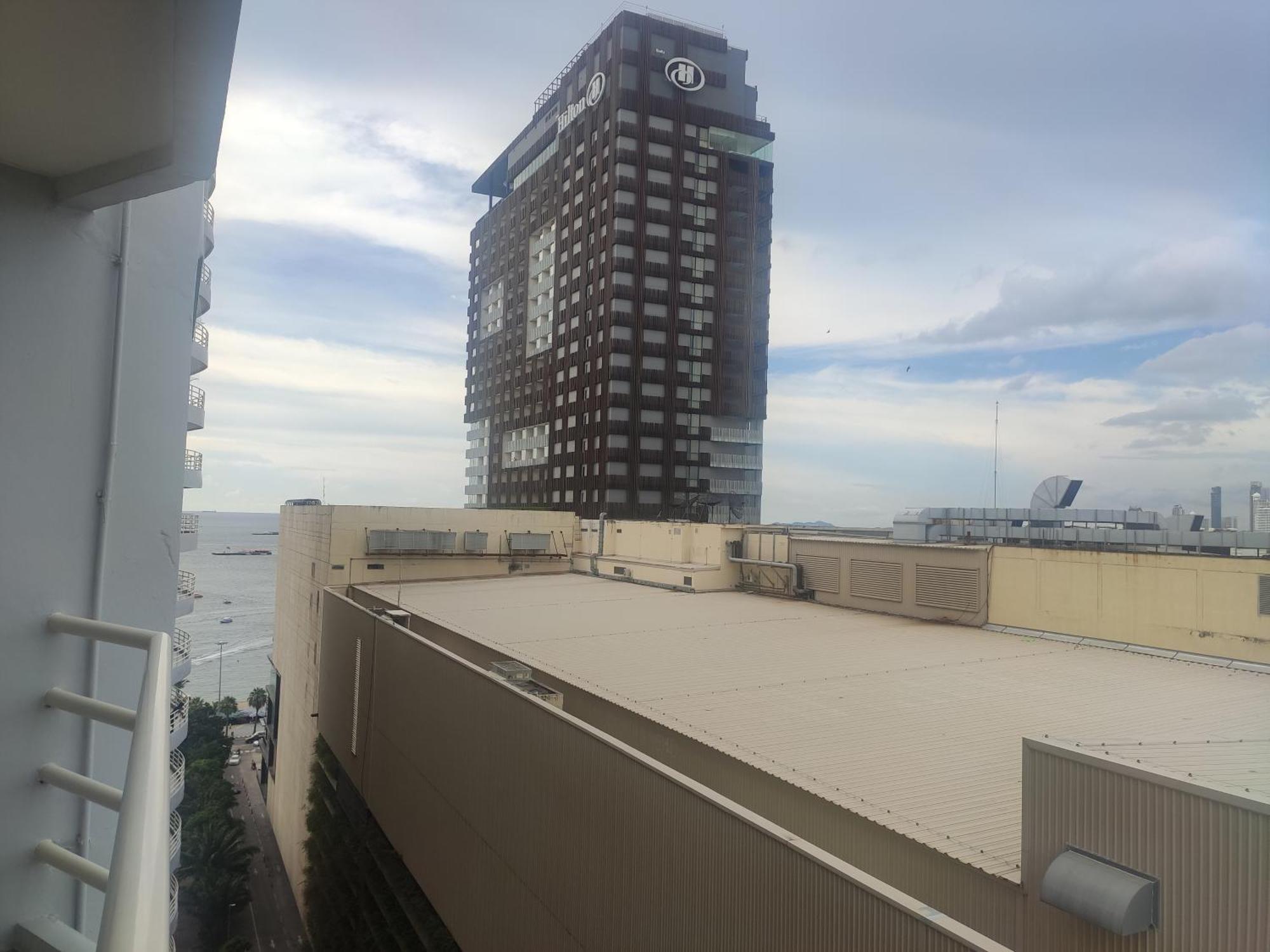View Talay 6 Pattaya Beach By Anatolia Condo Suite Luaran gambar