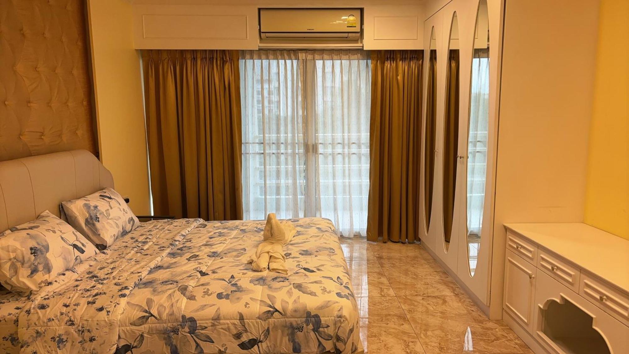 View Talay 6 Pattaya Beach By Anatolia Condo Suite Luaran gambar
