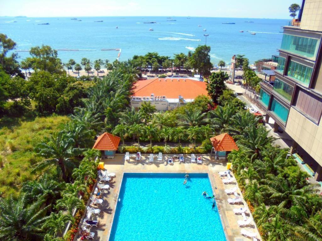 View Talay 6 Pattaya Beach By Anatolia Condo Suite Luaran gambar