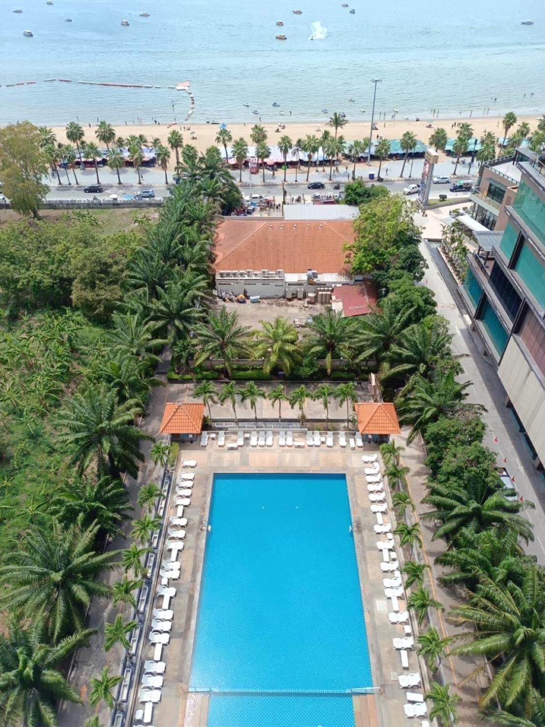 View Talay 6 Pattaya Beach By Anatolia Condo Suite Luaran gambar