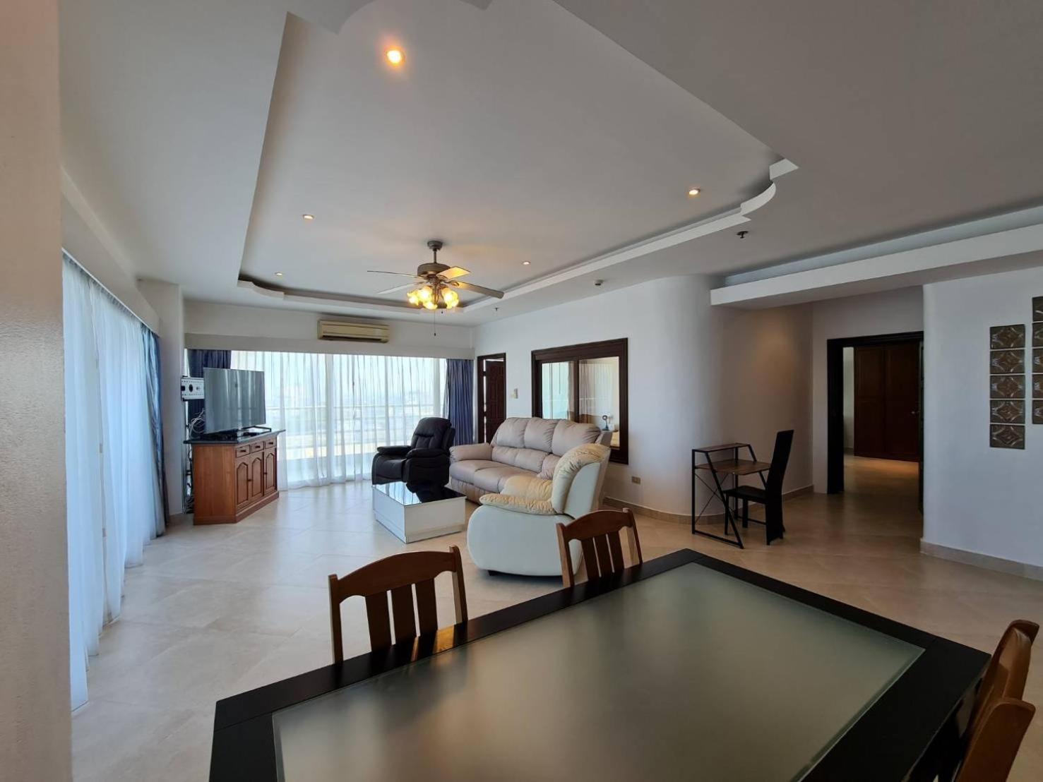View Talay 6 Pattaya Beach By Anatolia Condo Suite Luaran gambar