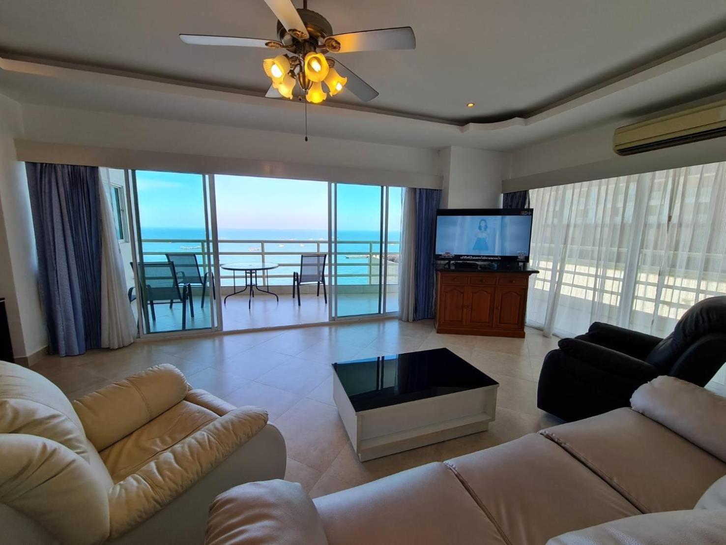 View Talay 6 Pattaya Beach By Anatolia Condo Suite Luaran gambar