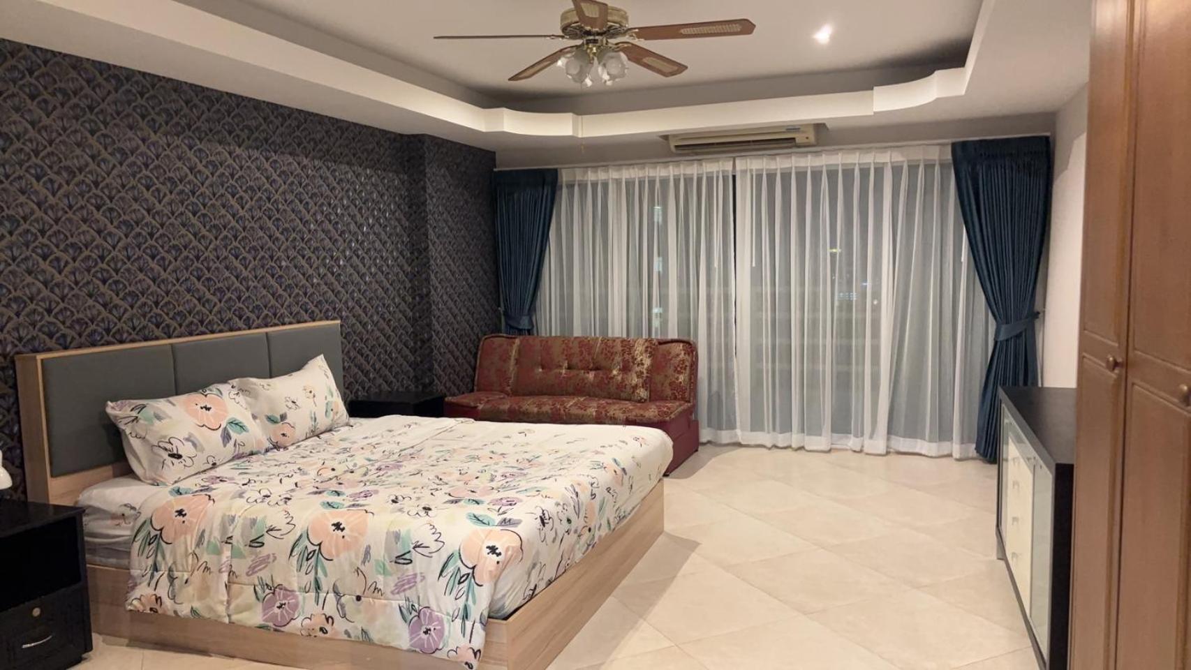 View Talay 6 Pattaya Beach By Anatolia Condo Suite Luaran gambar