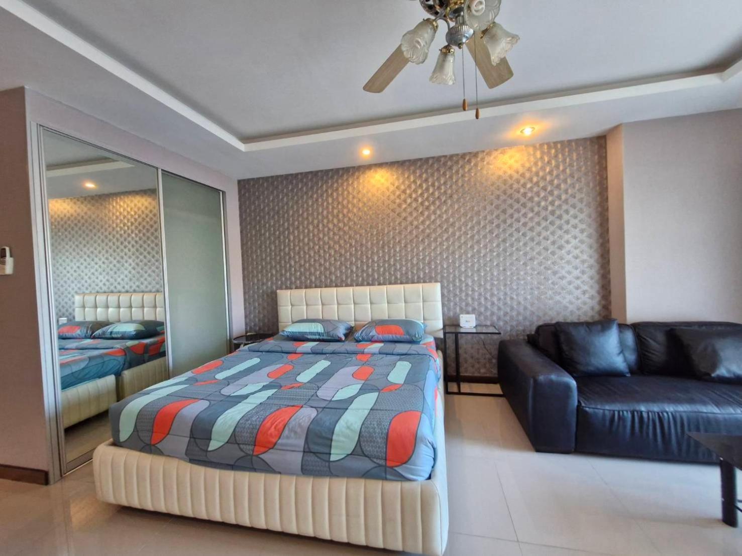 View Talay 6 Pattaya Beach By Anatolia Condo Suite Luaran gambar