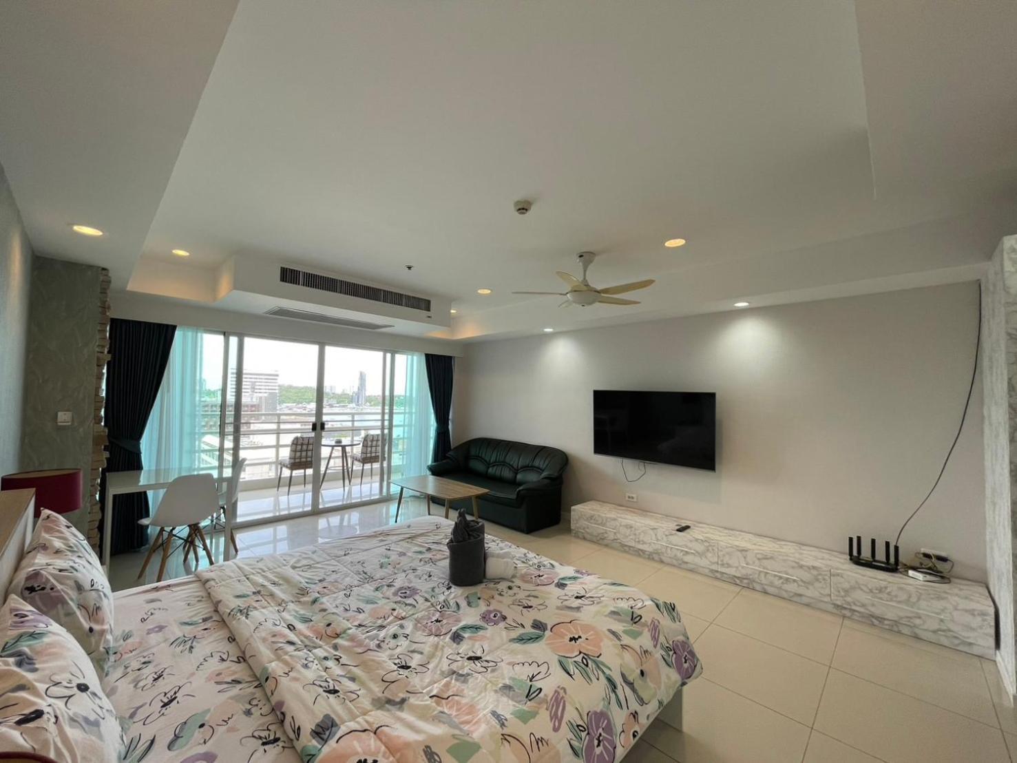 View Talay 6 Pattaya Beach By Anatolia Condo Suite Luaran gambar